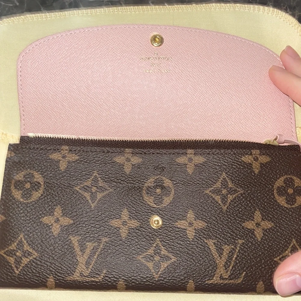 Louis Vuitton wallet - Picture 2 of 8